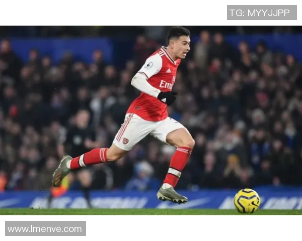 柯俊带领球队逆袭崛起 成为足坛新星的背后故事 柯俊带领球队逆袭崛起 成为足坛新星的背后故事